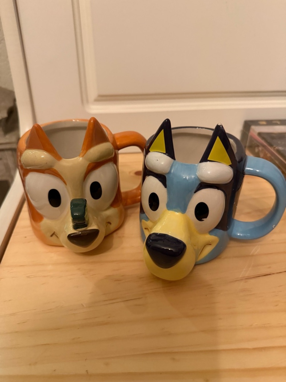 Zak collectible mugs are the Zak Designs Bluey Bingo ceramic sculpted mugs Set - Picture 3 of 6